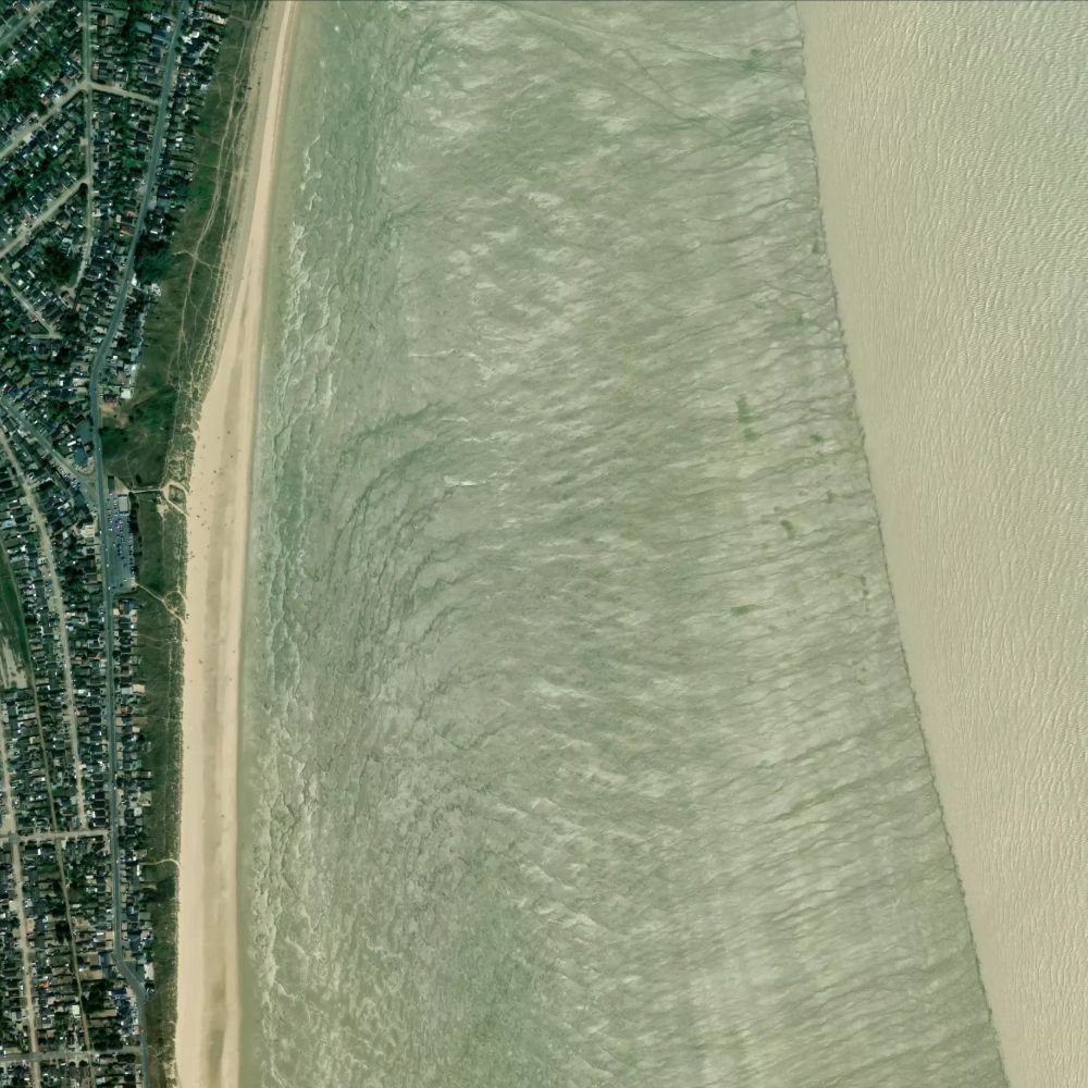 Greatstone Beach at low water: the dry beach shaded on a satellite map