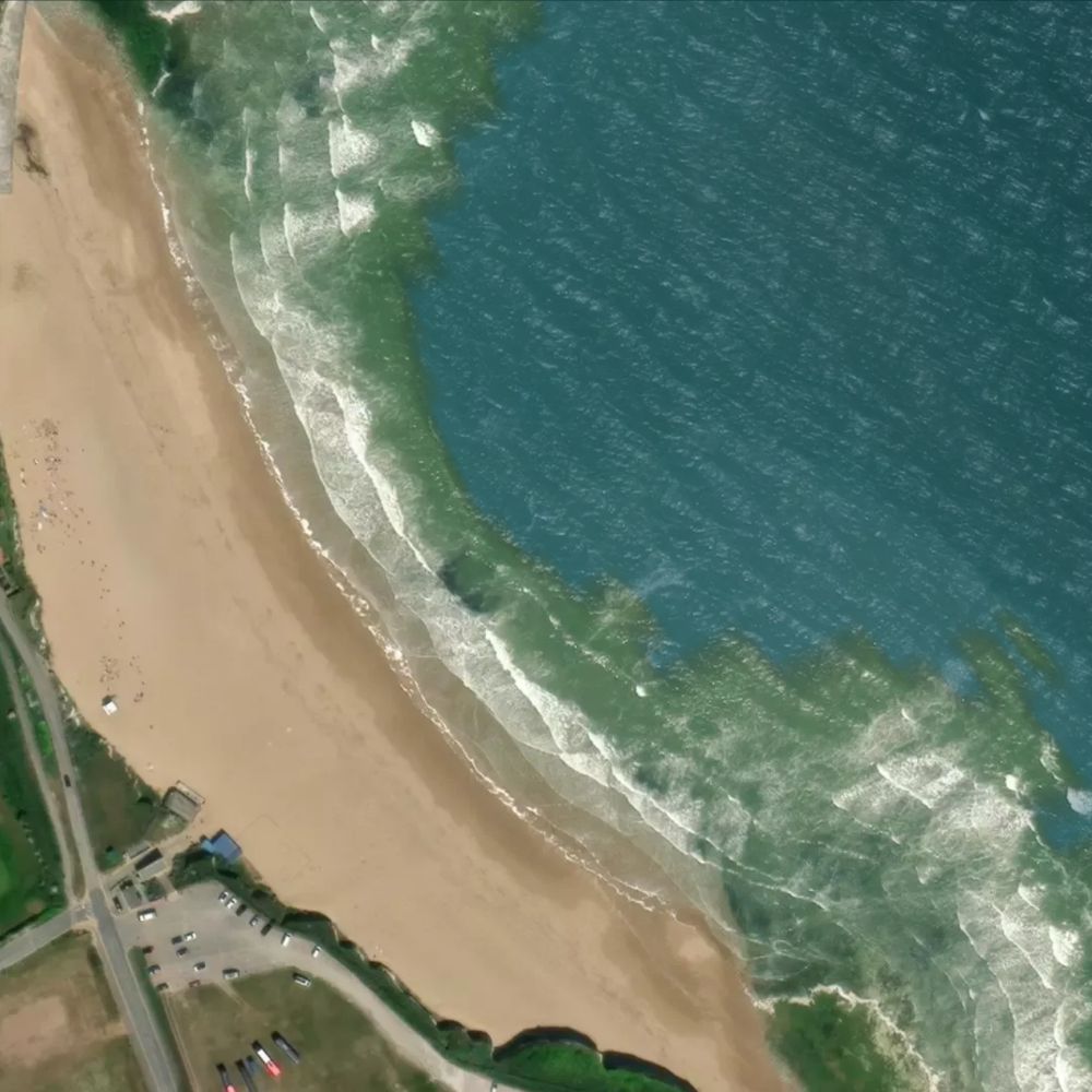 Joss Bay at low water: the dry beach shaded on a satellite map