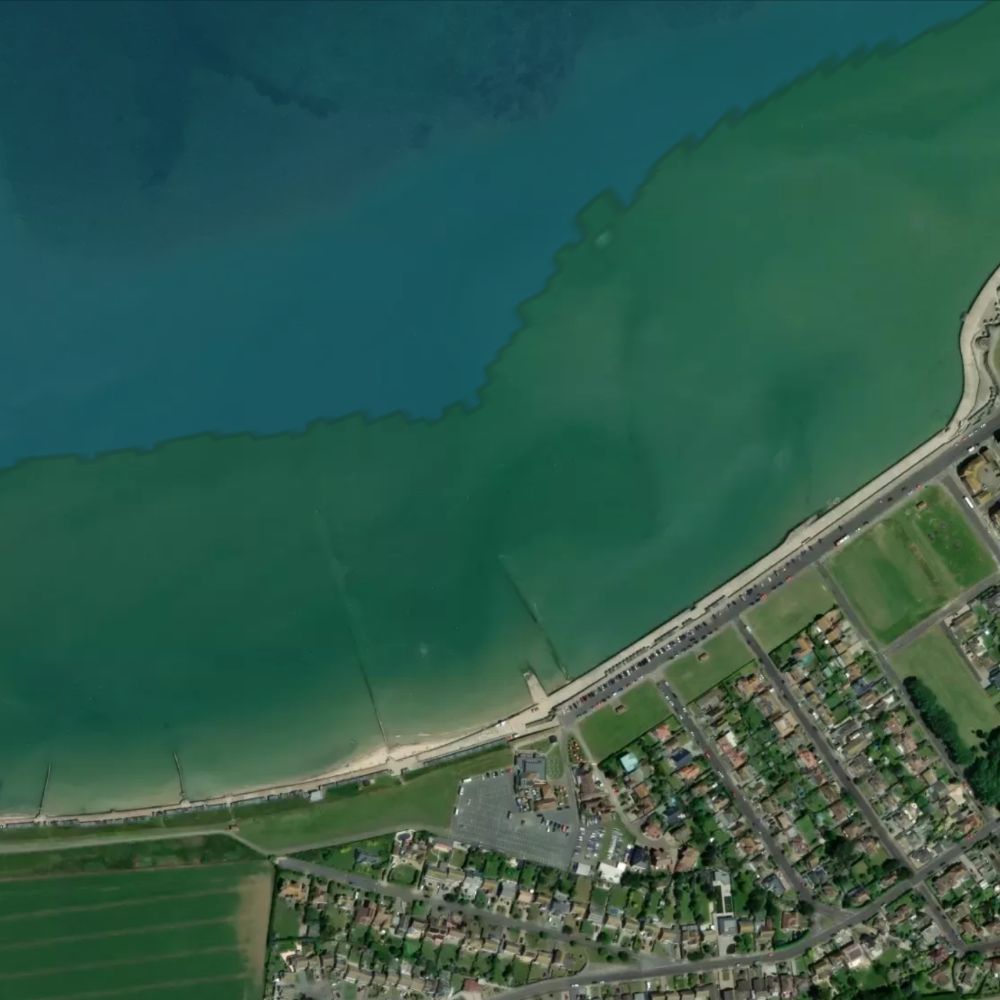 Minnis Bay at low water: the dry beach shaded on a satellite map