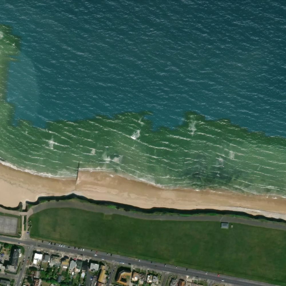 Palm Bay at low water: the dry beach shaded on a satellite map